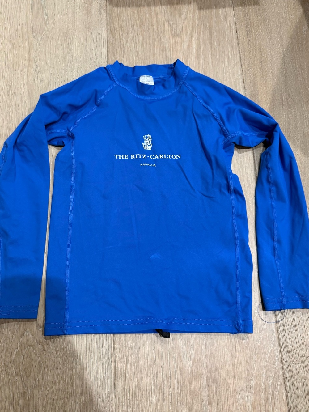 Ritz Carlton Kapalua Youth Swim Shirt Rashguard sz Small